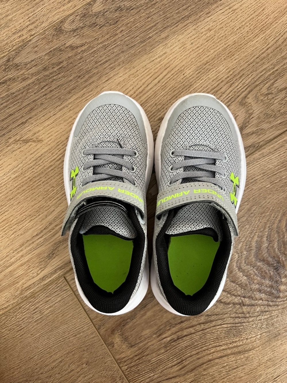 Under Armour shoes- size toddler 11 - Picture 2 of 6
